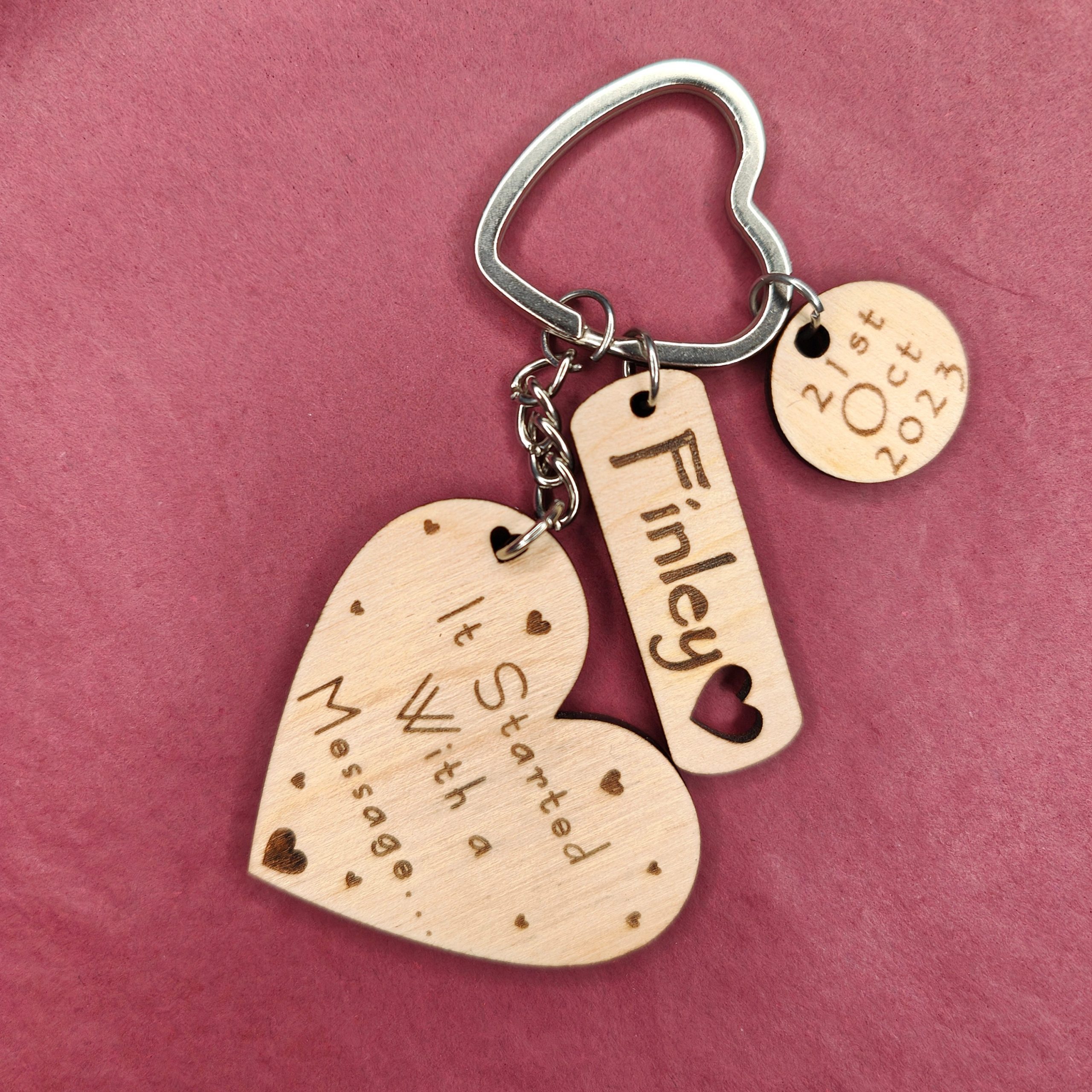 Personalised Wooden Anniversary Keyring: Engraved Name & Date - Image 2